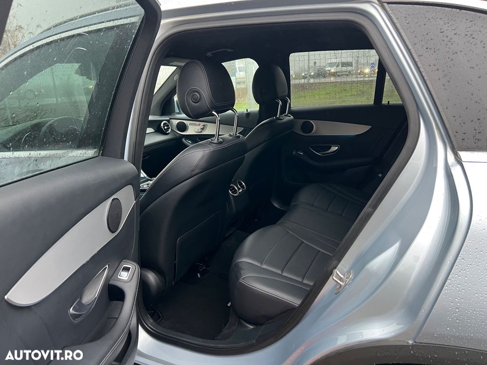 Mercedes-Benz GLC 250 d 4Matic 9G-TRONIC AMG Line - 18