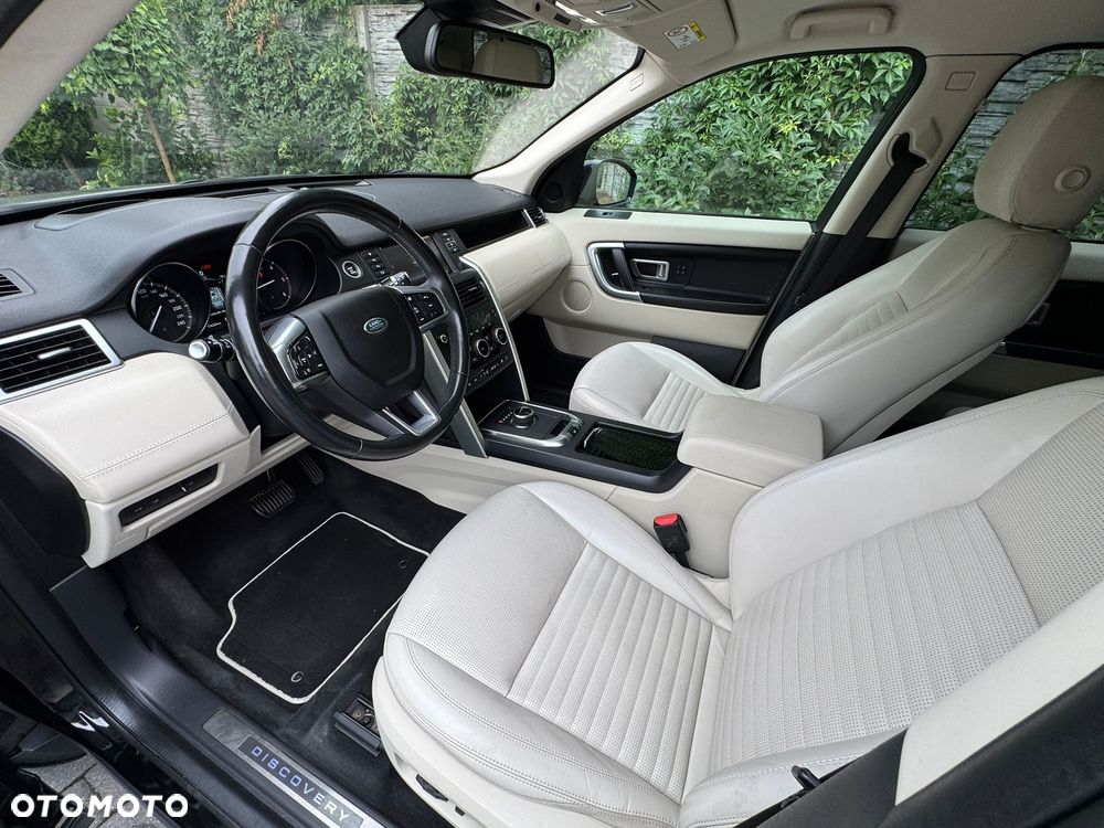 Land Rover Discovery Sport - 25