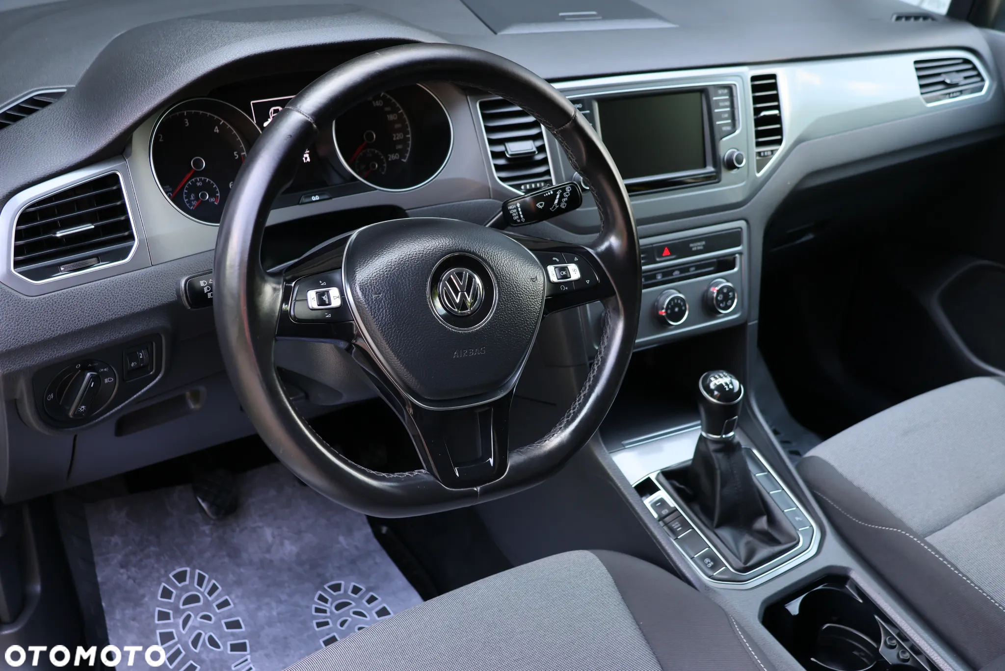 Volkswagen Golf Sportsvan - 12