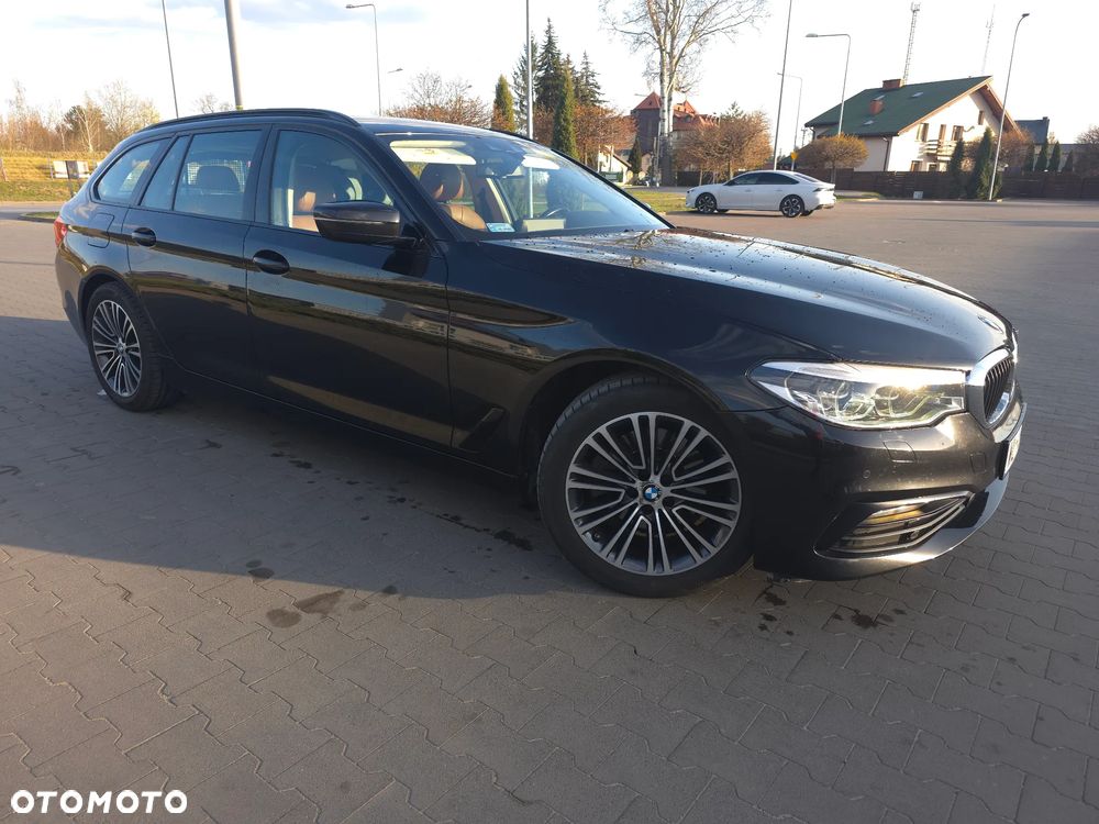 BMW Seria 5 520d xDrive Sport Line sport - 9