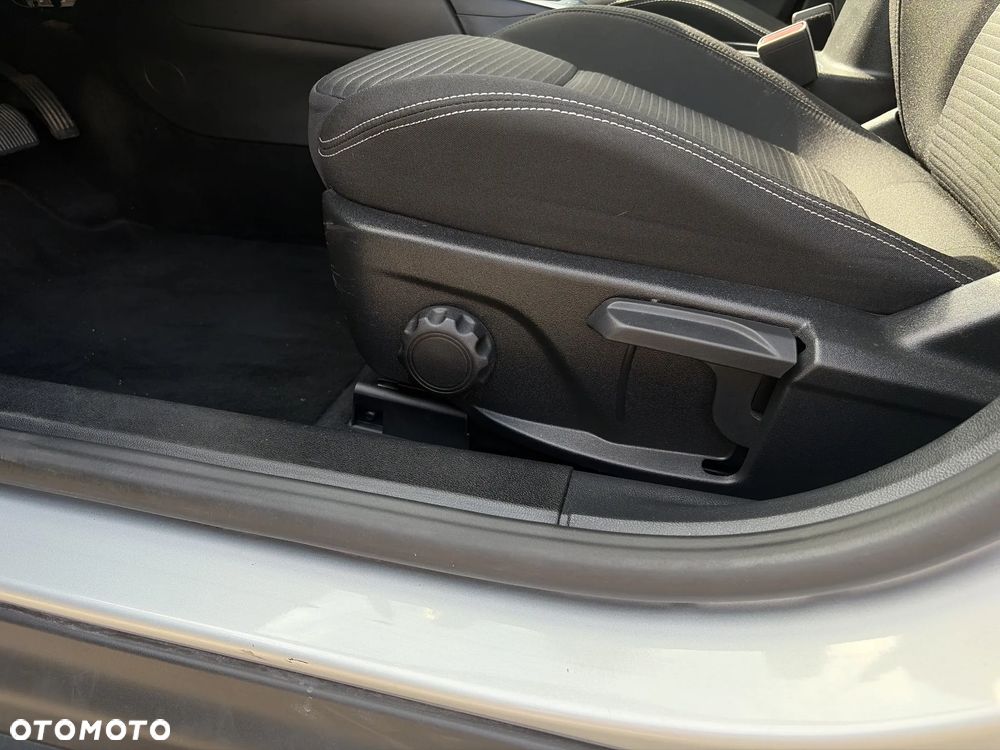 Ford Focus 1.0 EcoBoost mHEV Titanium Design - 39