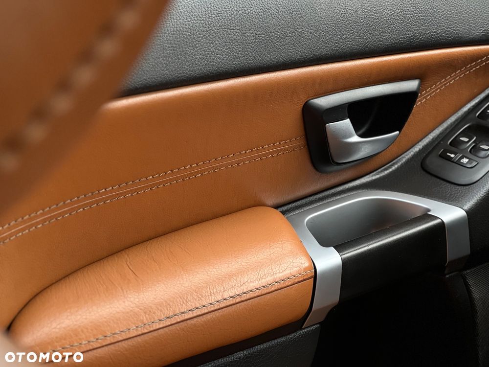 Volvo XC 90 D5 AWD Executive - 33