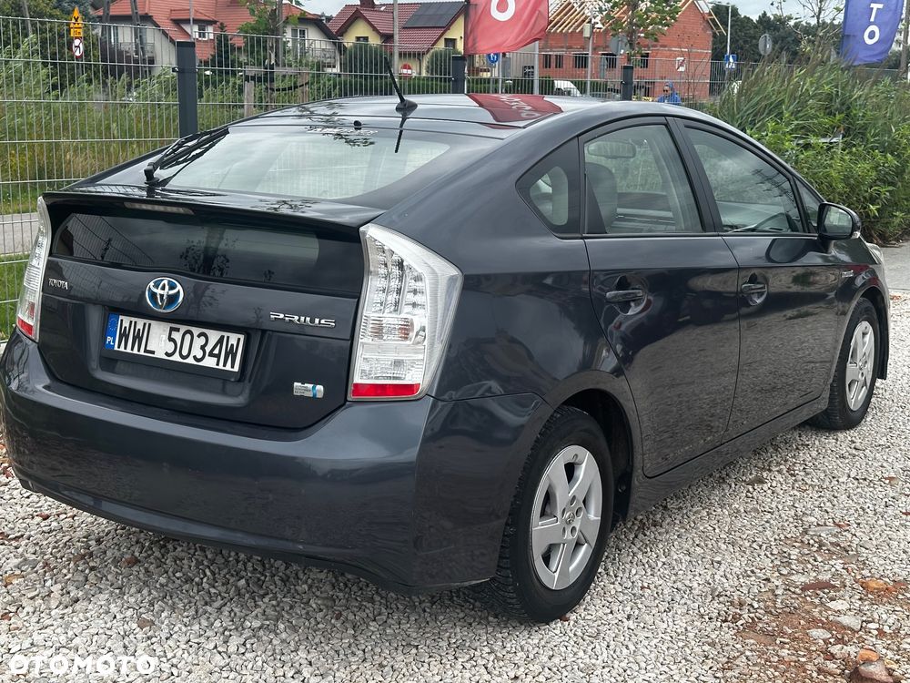 Toyota Prius 1.8 HSD Premium - 14