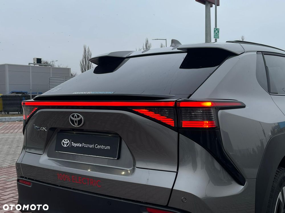 Toyota bZ4X - 10