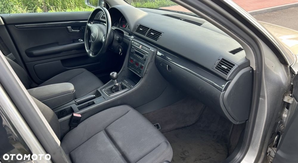 Audi A4 Limousine 2 - 8