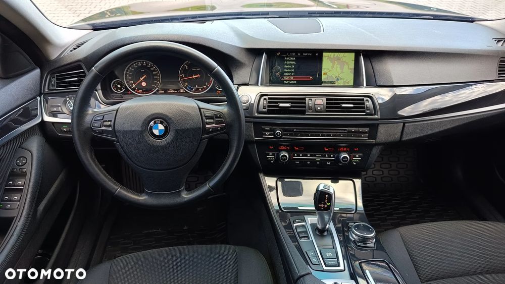 BMW Seria 5 535d xDrive Luxury Line - 25