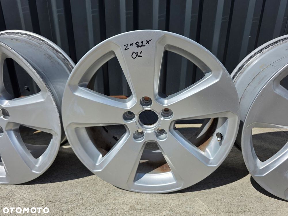 FELGA FELGI VW AUDI SEAT SKODA ITP 7.5J R17 ET43 8V0601025P Z*82* OK - 5
