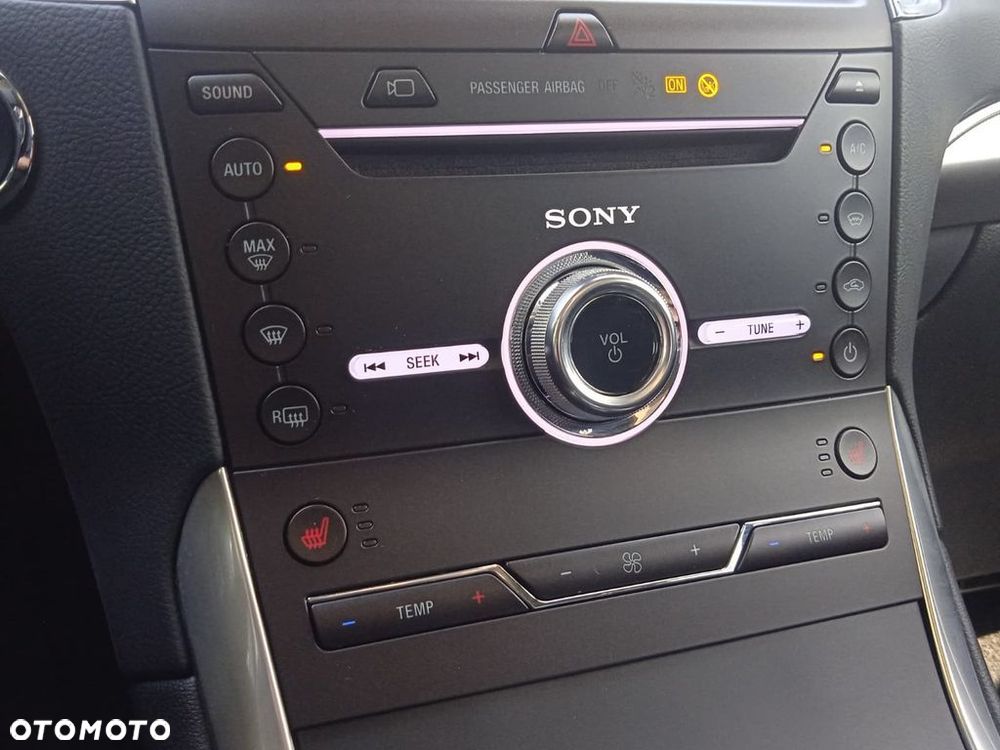Ford S-Max 2.5 Hybrid Titanium CVT - 28