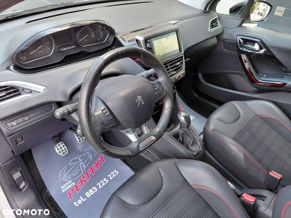 Peugeot 208 - 9