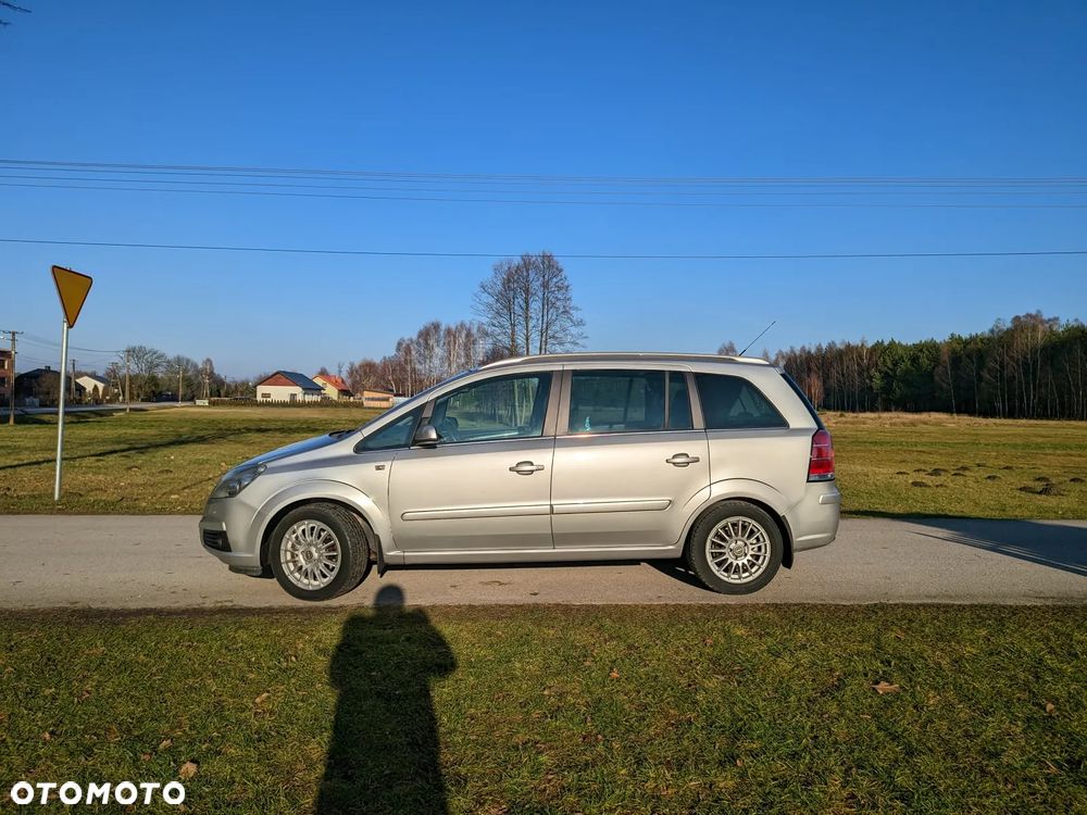 Opel Zafira - 8