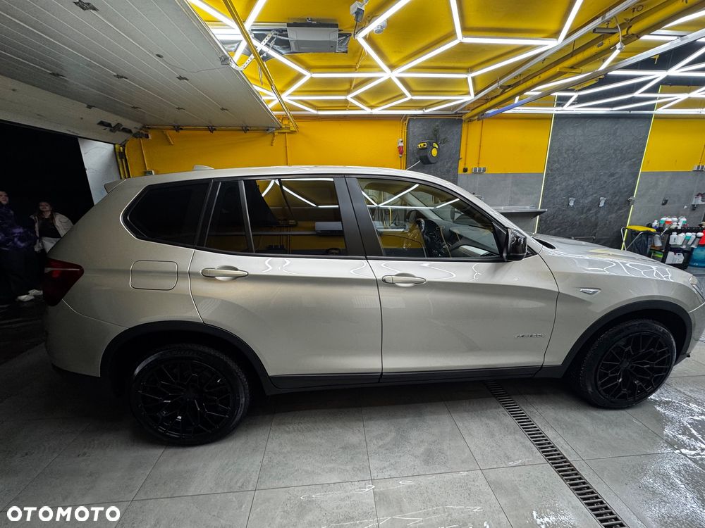 BMW X3 xDrive20d - 8