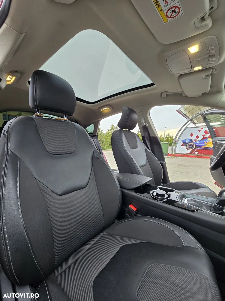 Ford Mondeo 2.0 TDCI PowerShift Titanium - 4