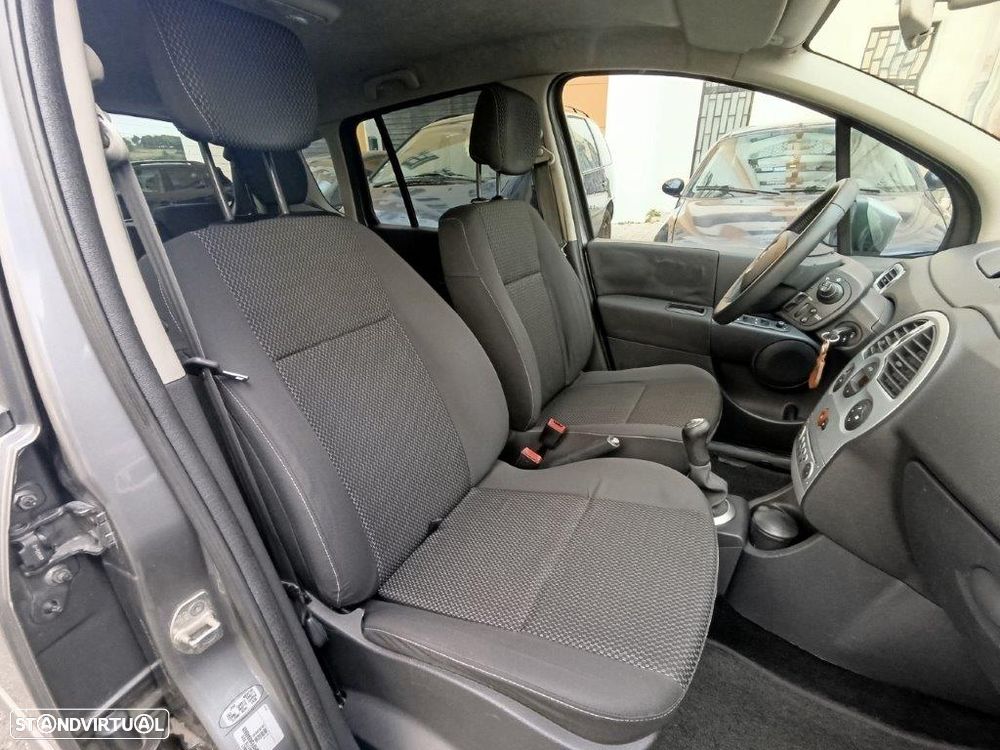 Renault Modus 1.5 dCi Dynamique S - 10