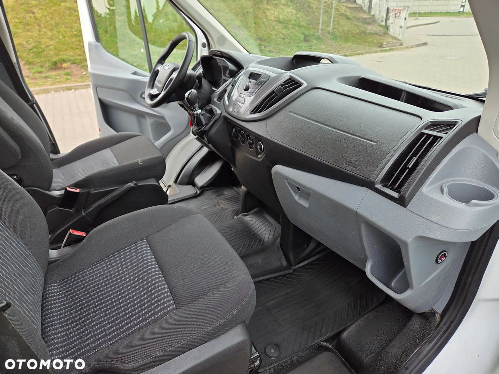 Ford Transit - 18