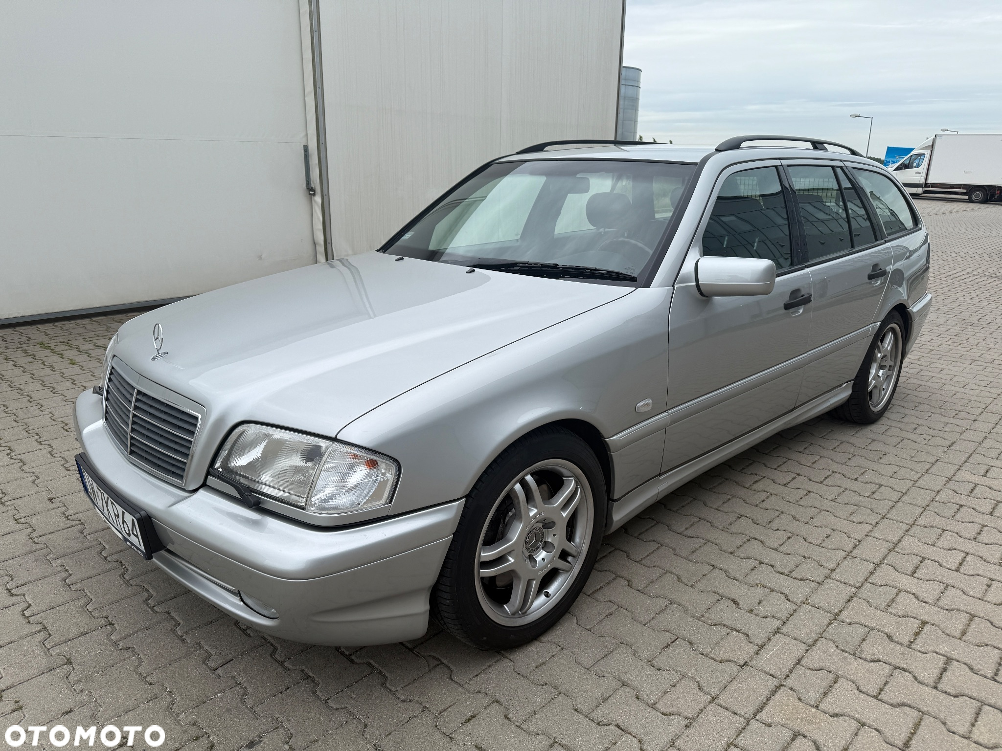 Mercedes-Benz Klasa C 43 AMG - 22