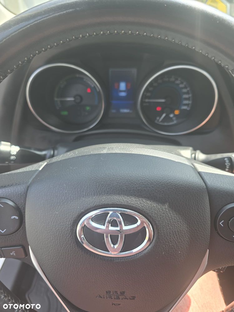 Toyota Auris 1.8 HSD Luna - 10