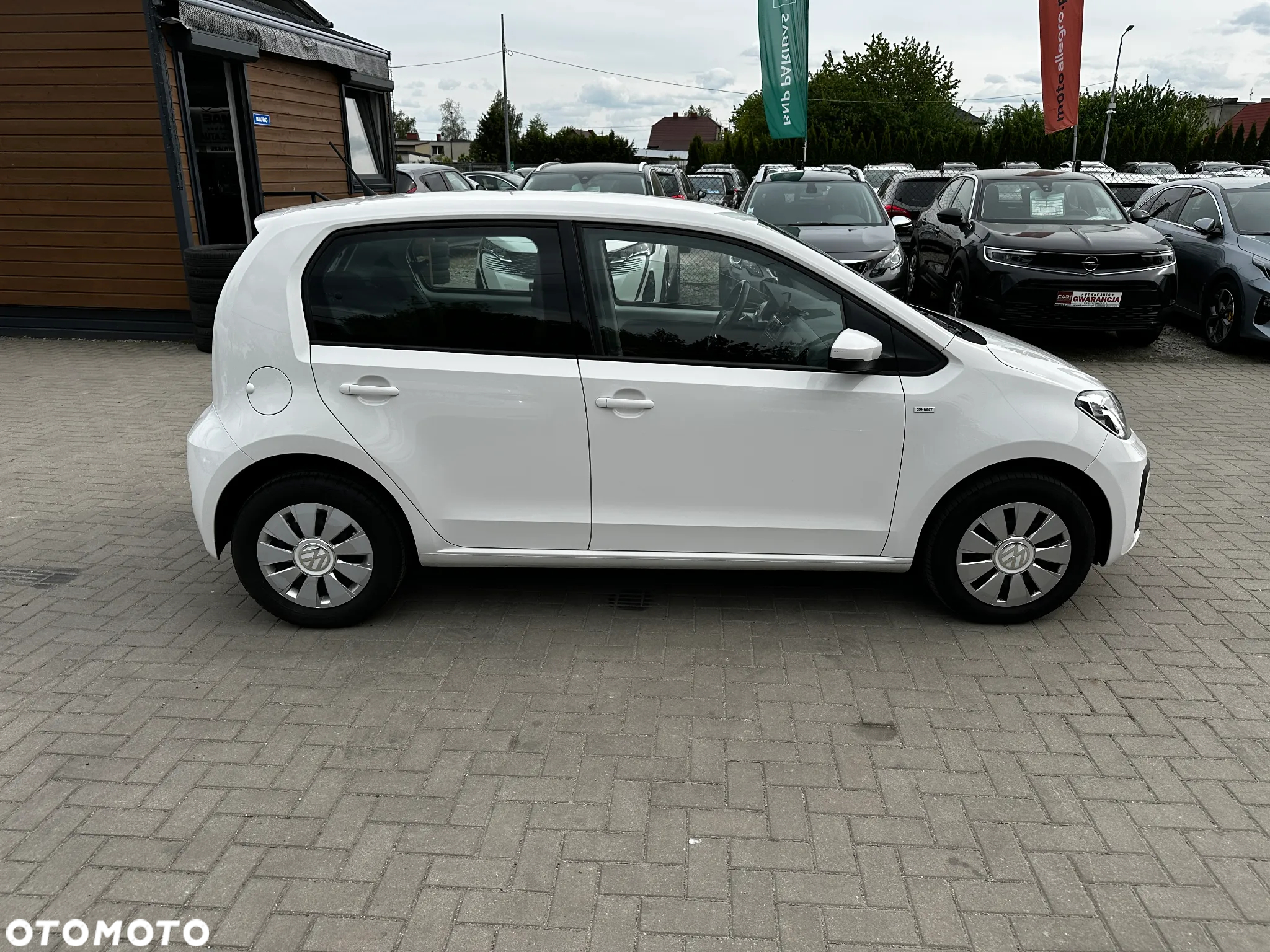 Volkswagen up! - 33