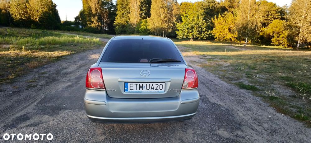 Toyota Avensis 2.0 D-4D - 5