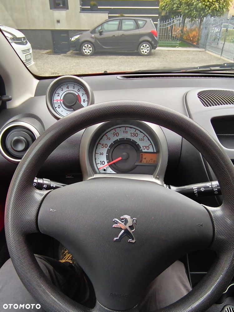 Peugeot 107 - 14