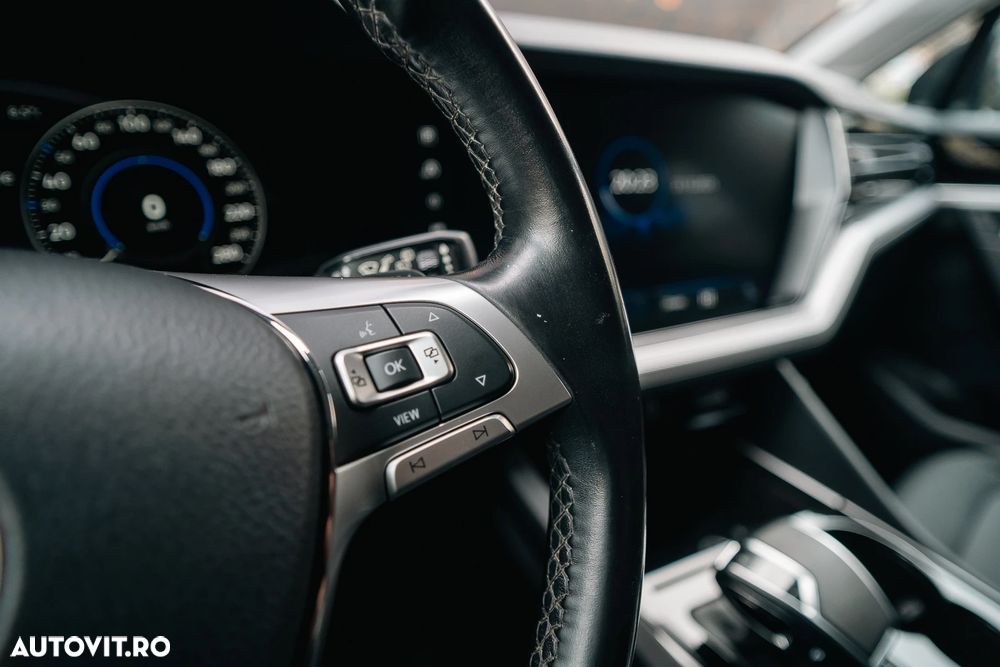 Volkswagen Touareg 3.0 V6 TDI 4Motion DPF Automatik - 18