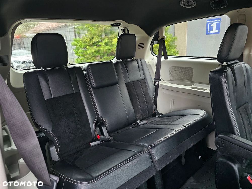 Dodge Grand Caravan 3.6 R/T - 14