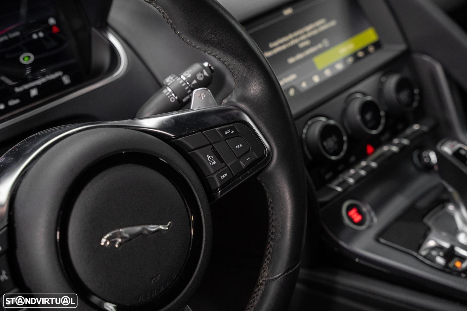 Jaguar F-Type 2.0 i4 R-Dynamic Black - 23