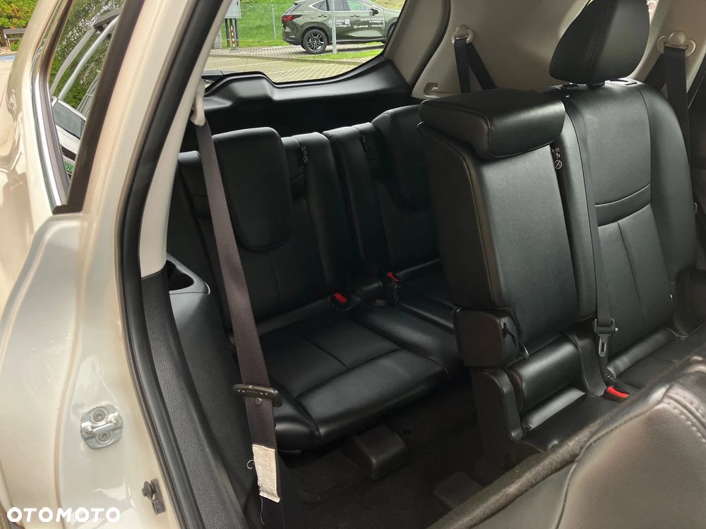 Nissan X-Trail 1.6 DIG-T Tekna 2WD 7os - 22