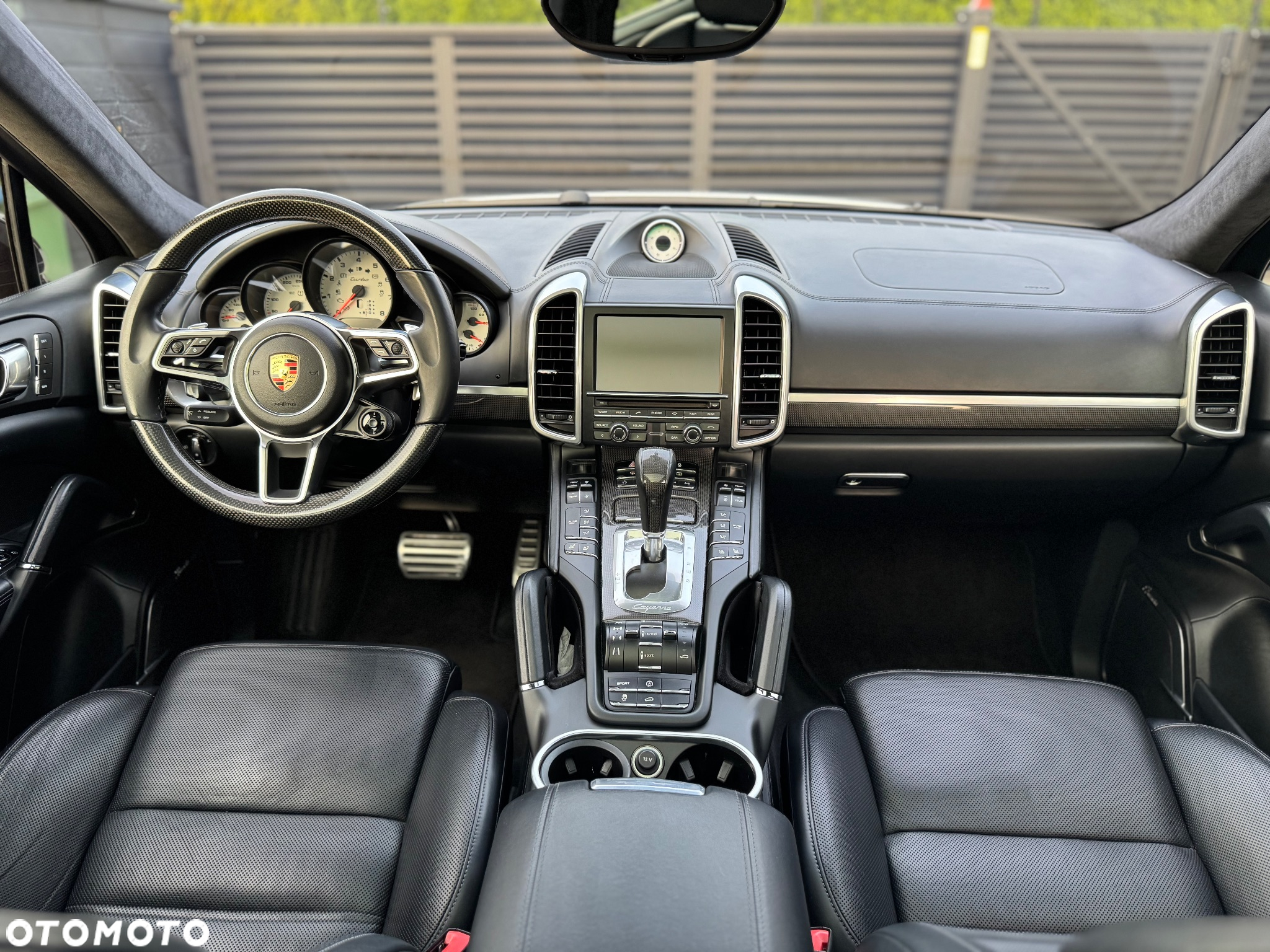 Porsche Cayenne Turbo - 12