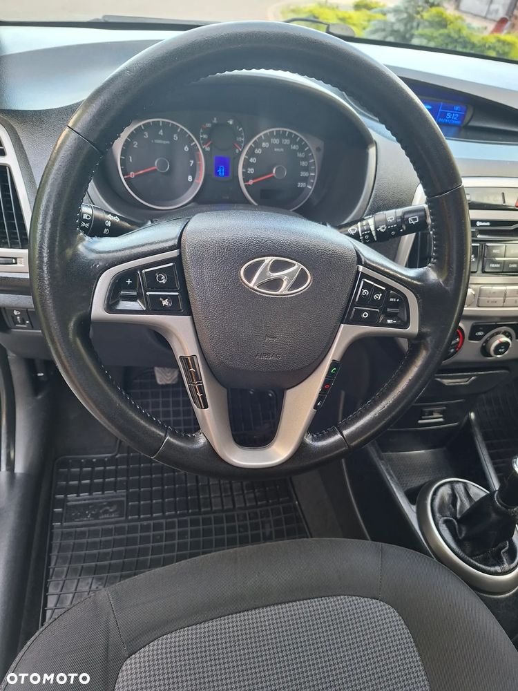 Hyundai i20 1.25 Classic + - 13