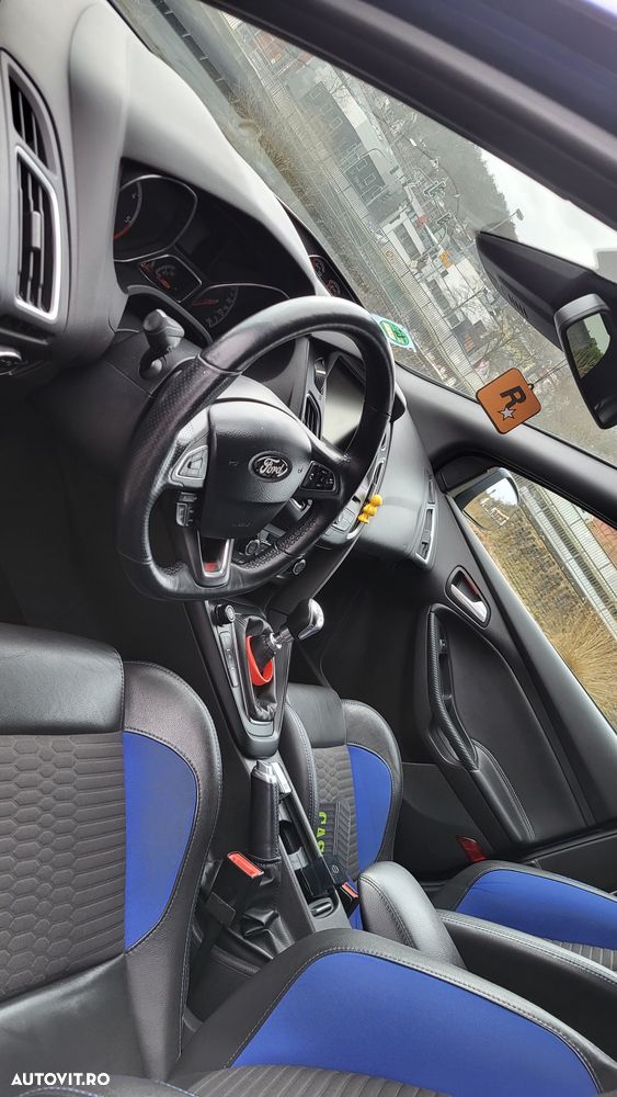 FORD Focus 2015 — imagine 6