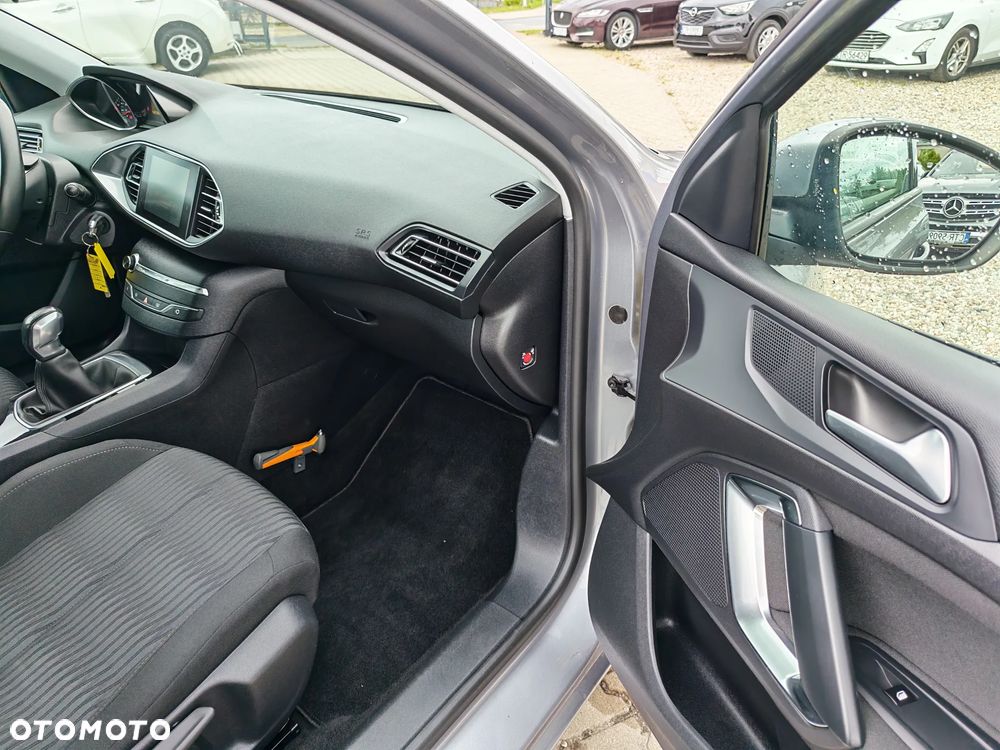 Peugeot 308 1.2 PureTech Active S&S - 19