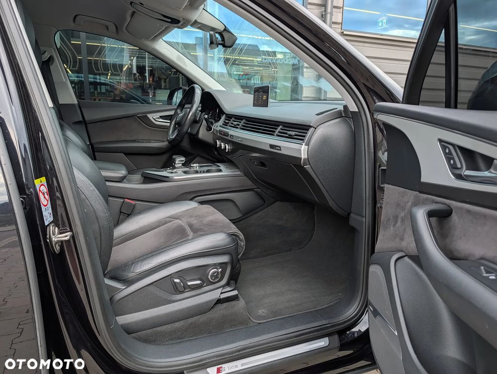 Audi Q7 - 7