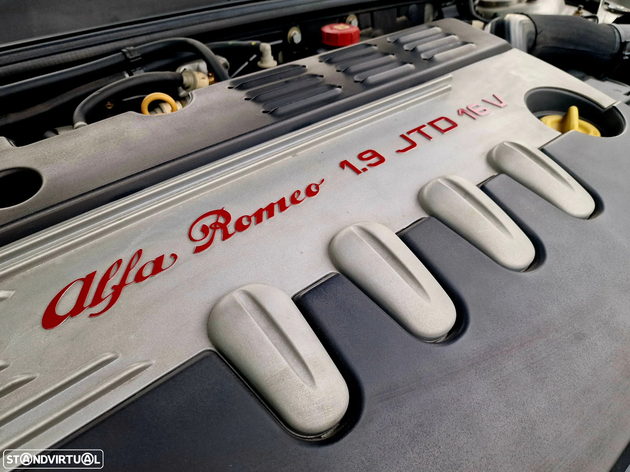 Alfa Romeo GT 1.9 JTD M-JET - 13
