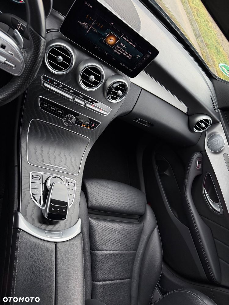 Mercedes-Benz Klasa C 220 d 4Matic 9G-TRONIC AMG Line - 36
