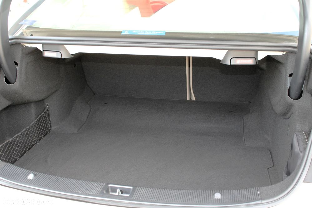 Mercedes-Benz Klasa E 350 Coupe 7G-TRONIC - 33