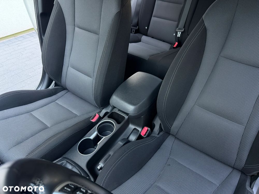 Hyundai i30 1.6 Fifa World Cup Edition - 26