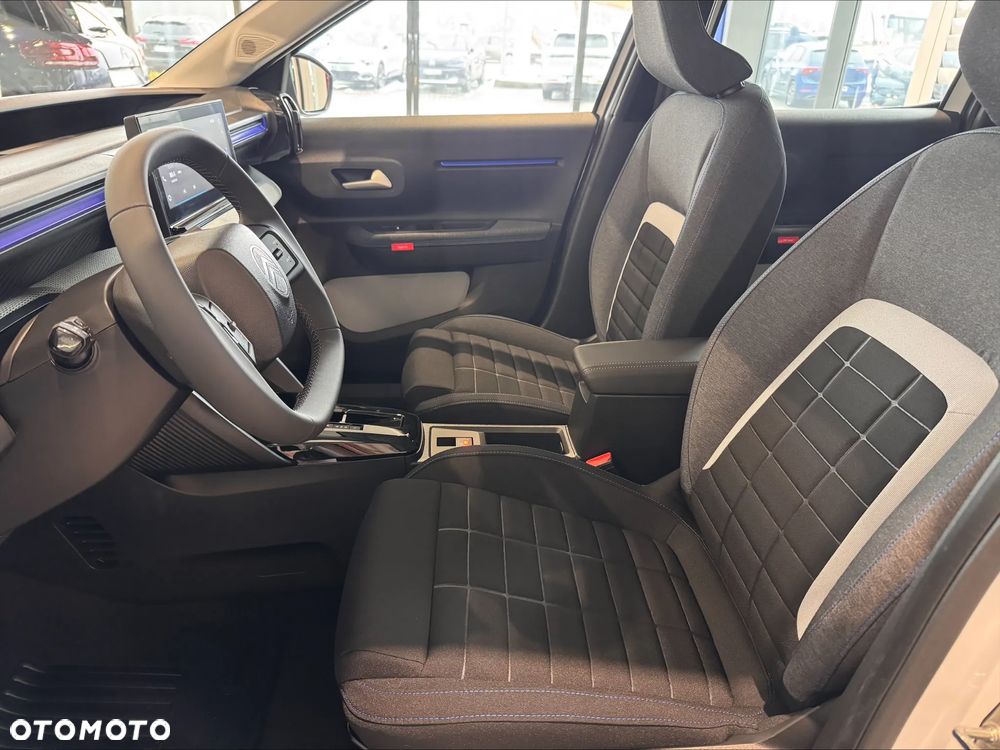 Citroën C3 1.2 mHEV Plus - 8