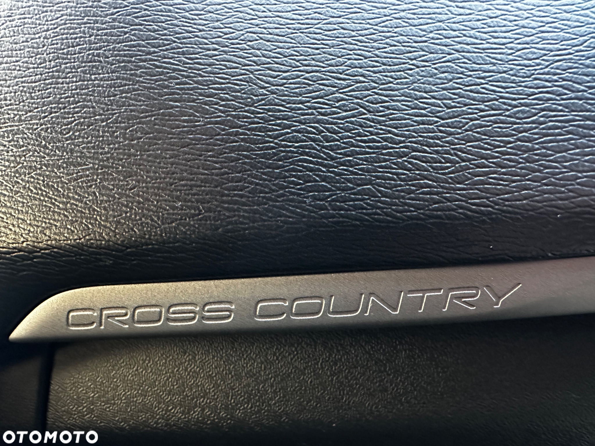 Volvo V40 Cross Country D3 Drive-E Momentum - 19