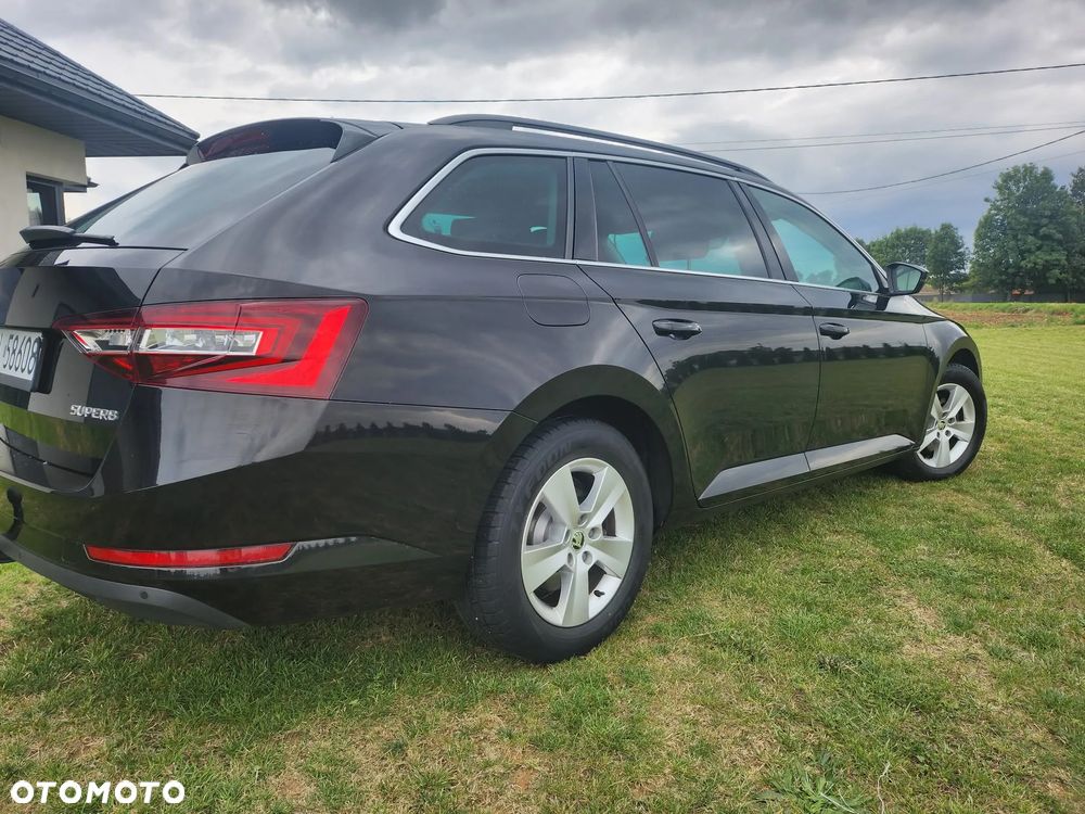 Skoda Superb 2.0 TDI Ambition - 7