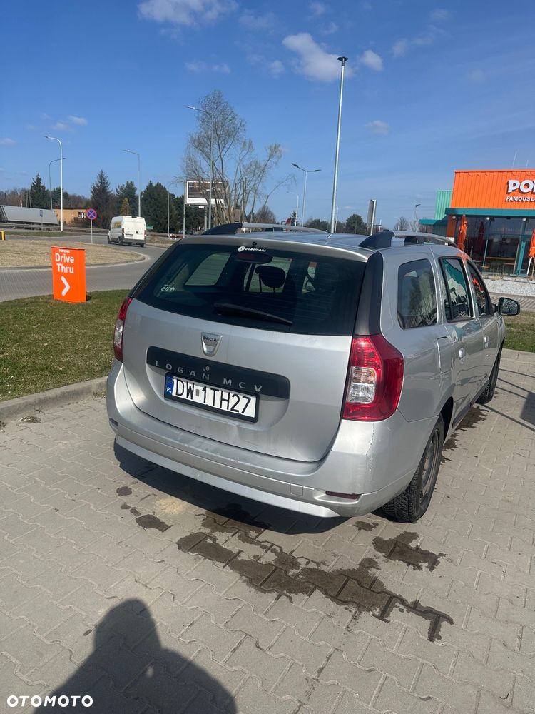 Dacia Logan 0.9 TCE Laureate S&S EU6 - 4