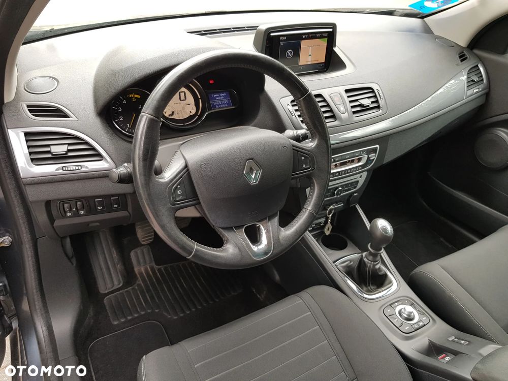 Renault Megane ENERGY dCi 110 Start & Stop LIMITED - 9