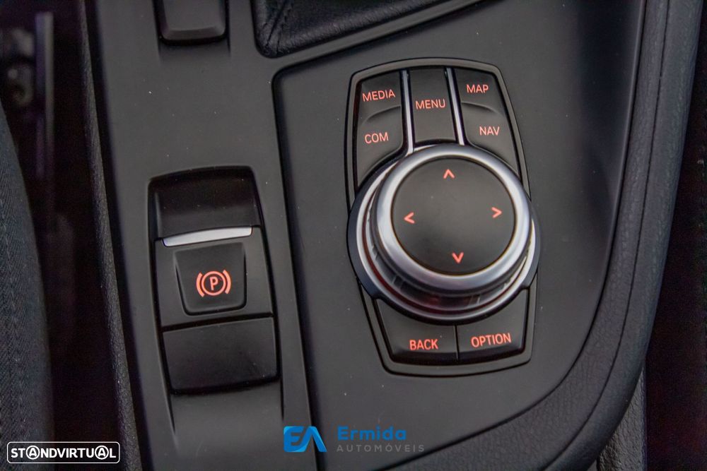 BMW X1 16 d sDrive Auto - 44