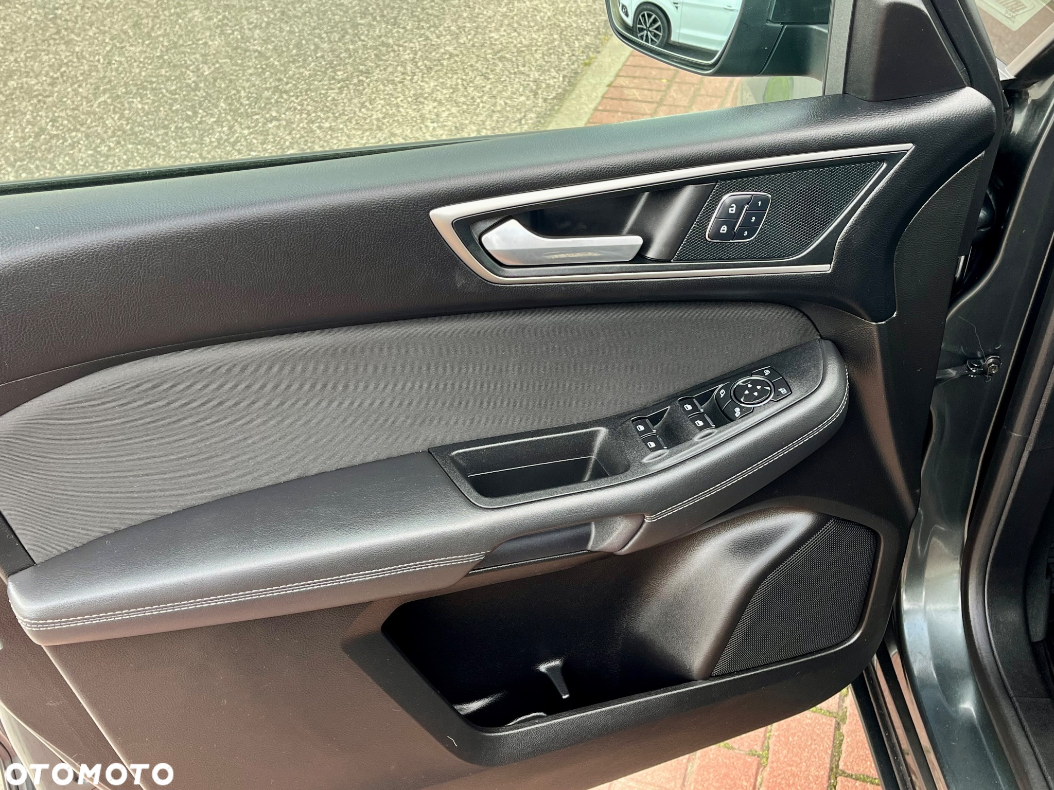 Ford S-Max 2.0 EcoBlue TREND - 27