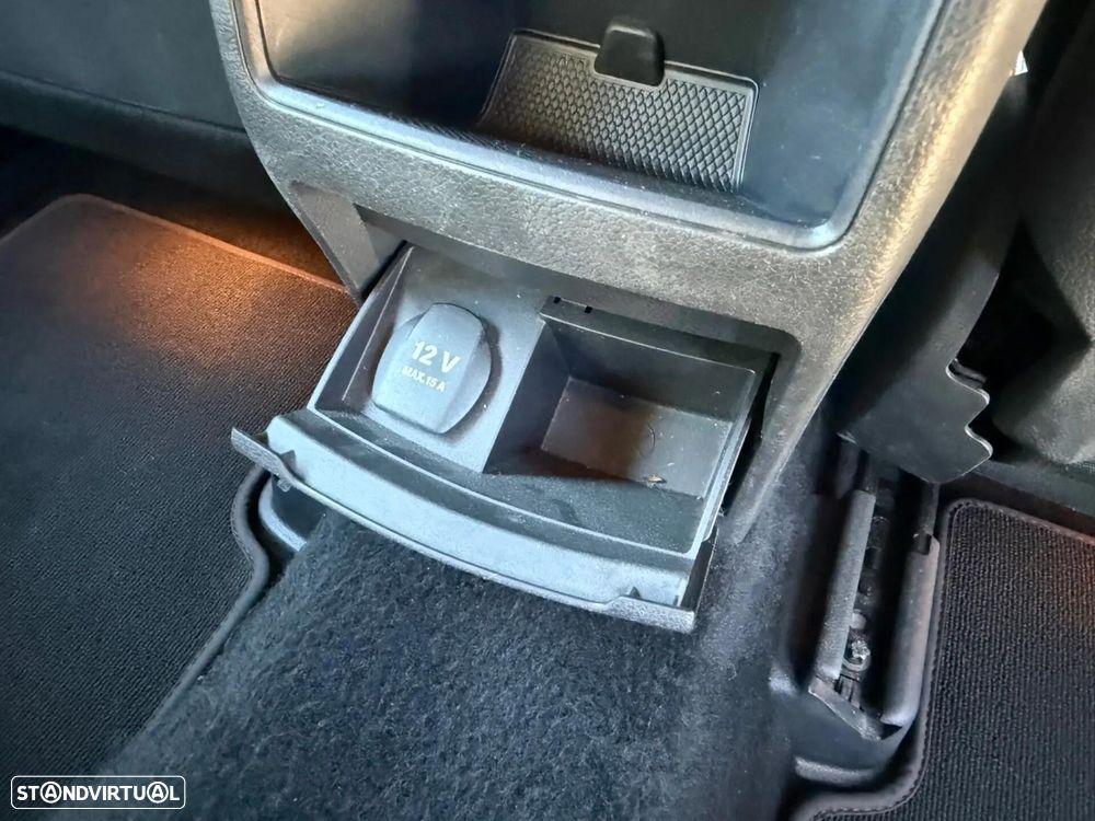 Mercedes-Benz A 180 AMG Line - 46