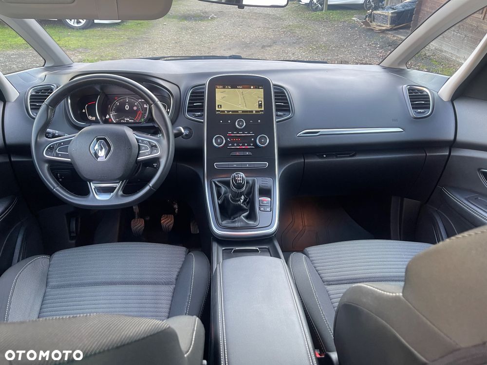 Renault Scenic - 23