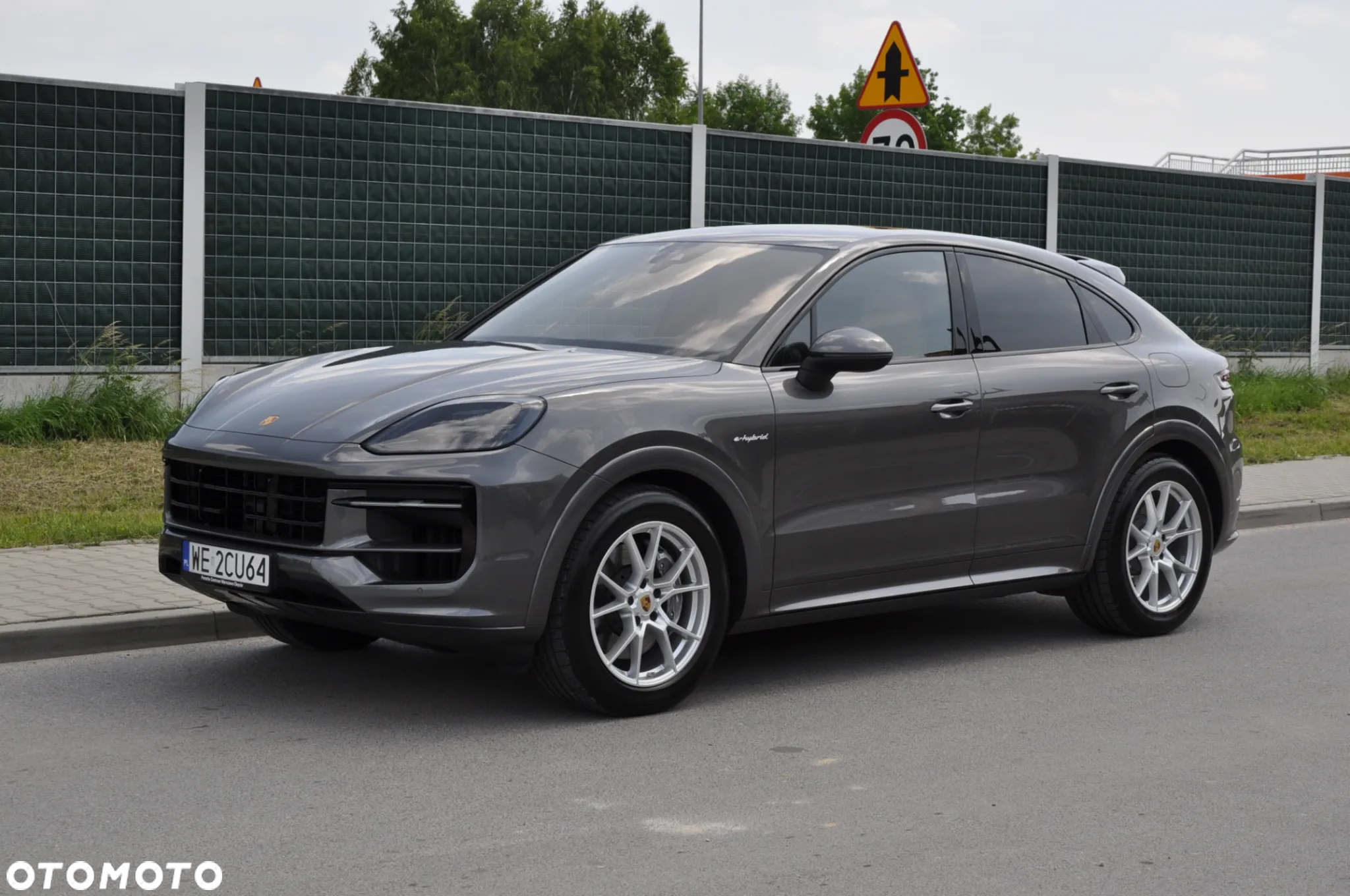 Porsche Cayenne Coupe E-Hybrid PHEV - 29