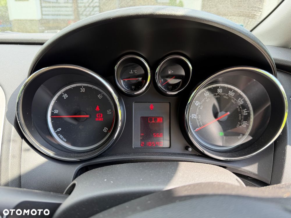 Opel Astra 1.7 CDTI DPF - 10