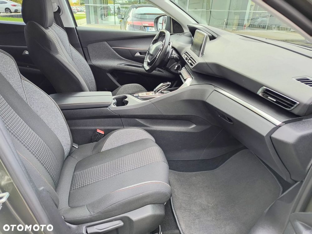 Peugeot 5008 1.2 PureTech Active S&S EAT6 - 13