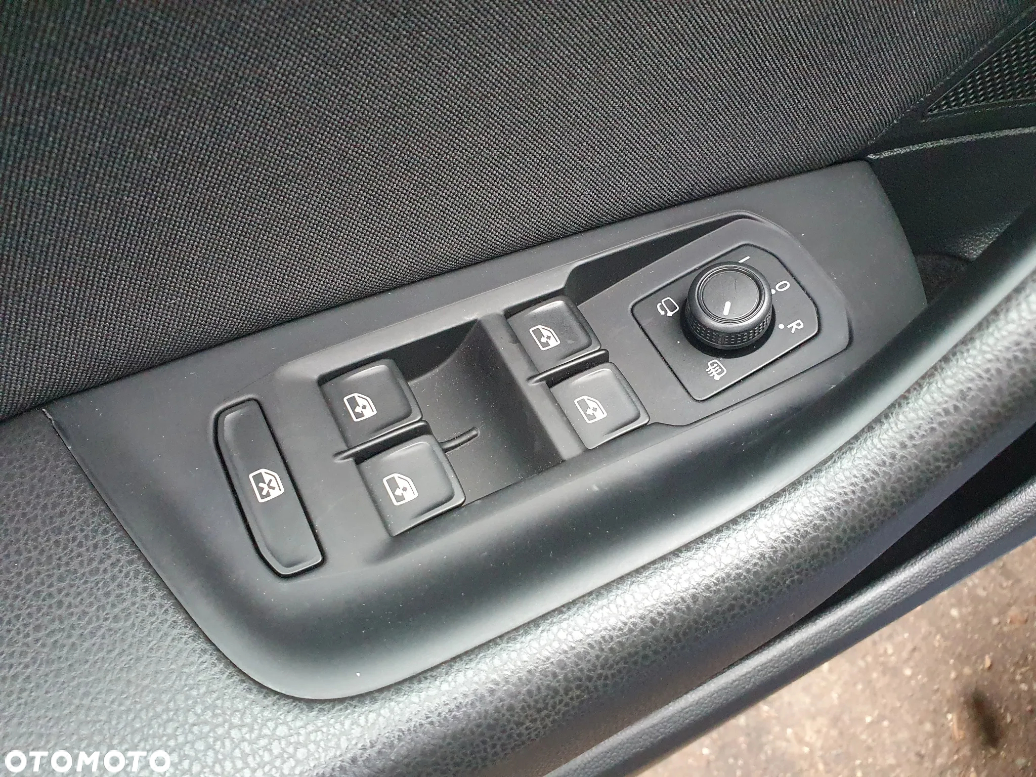 Volkswagen Passat 2.0 TDI BMT Comfortline DSG - 19