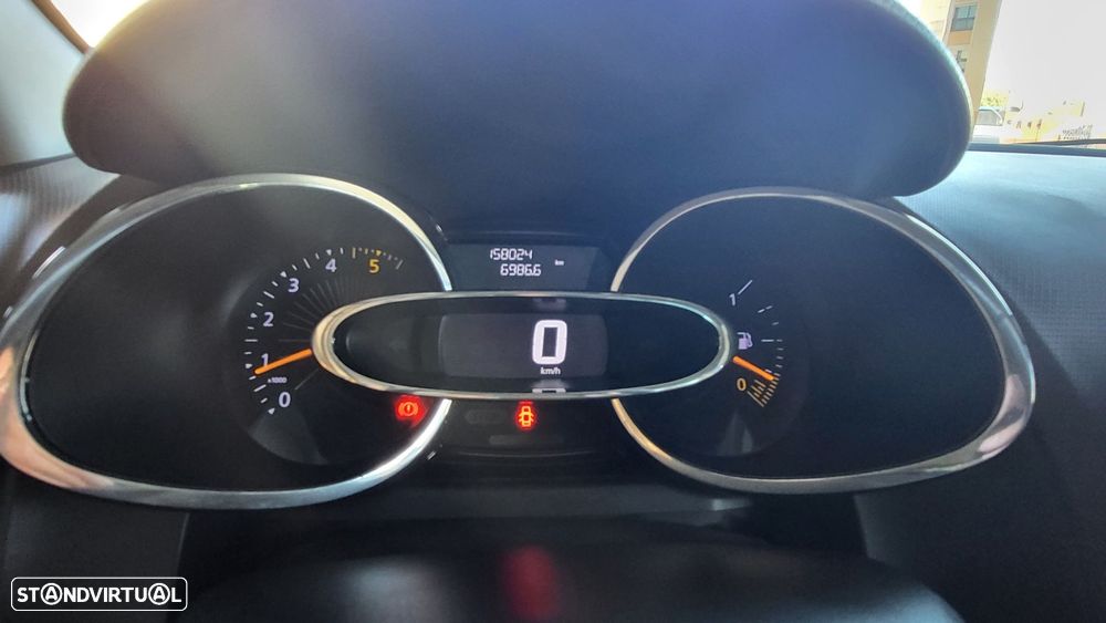 Renault Clio 1.5 dCi Dynamique S - 16